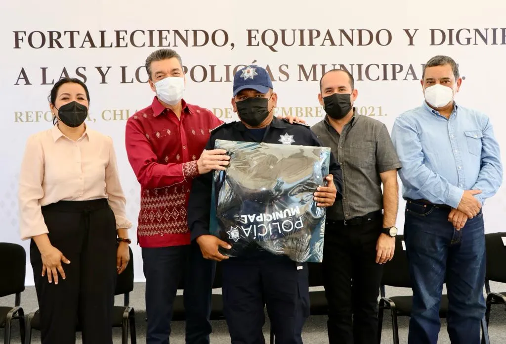 Gracias a inversiones en seguridad y apoyos sociales, en Chiapas hay paz y bienestar: Rutilio Escandón