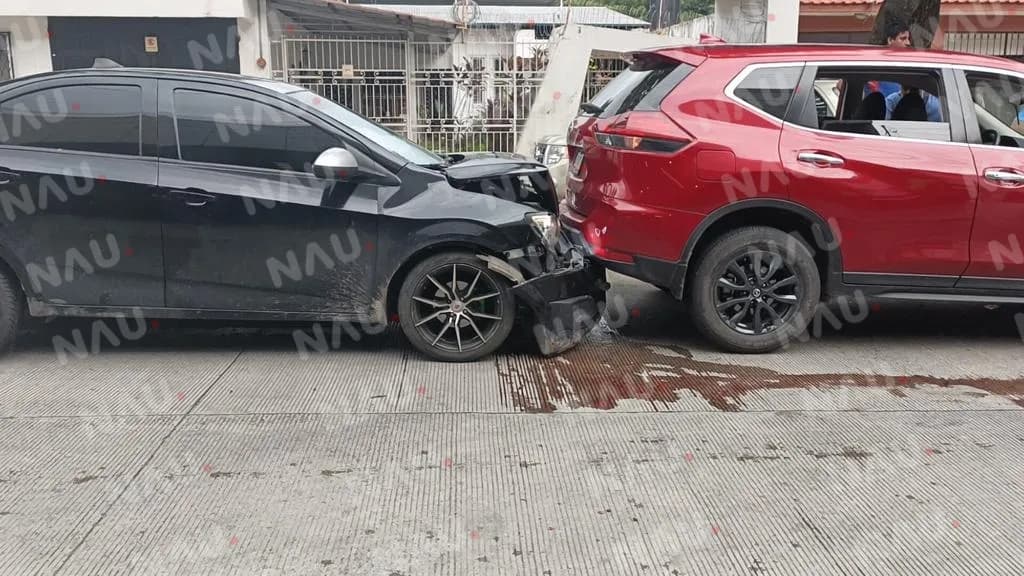 Chocó por alcance y dejó solo daños