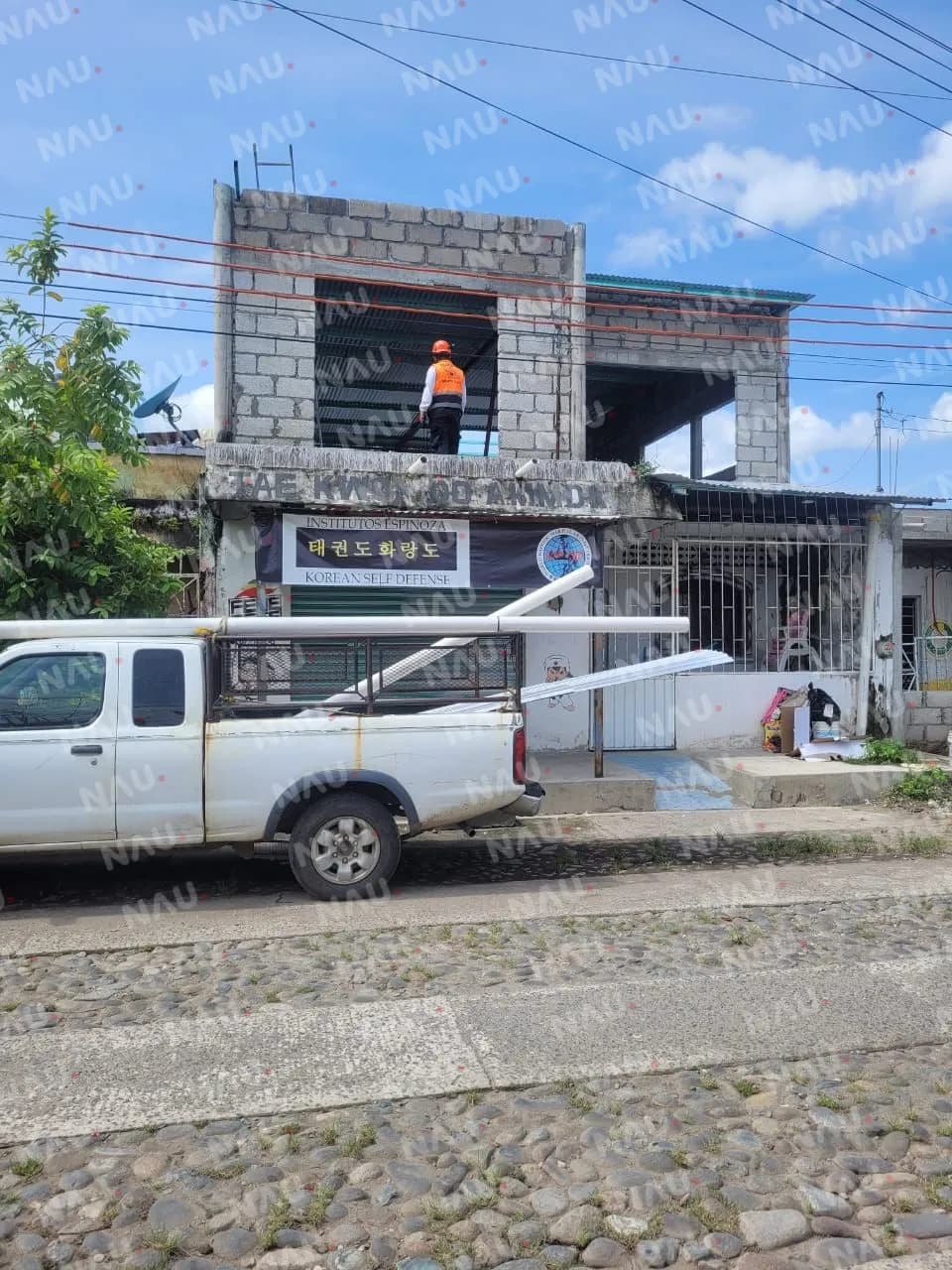 Hombre pierde la vida por descarga eléctrica mientras realizaba trabajos de construcción