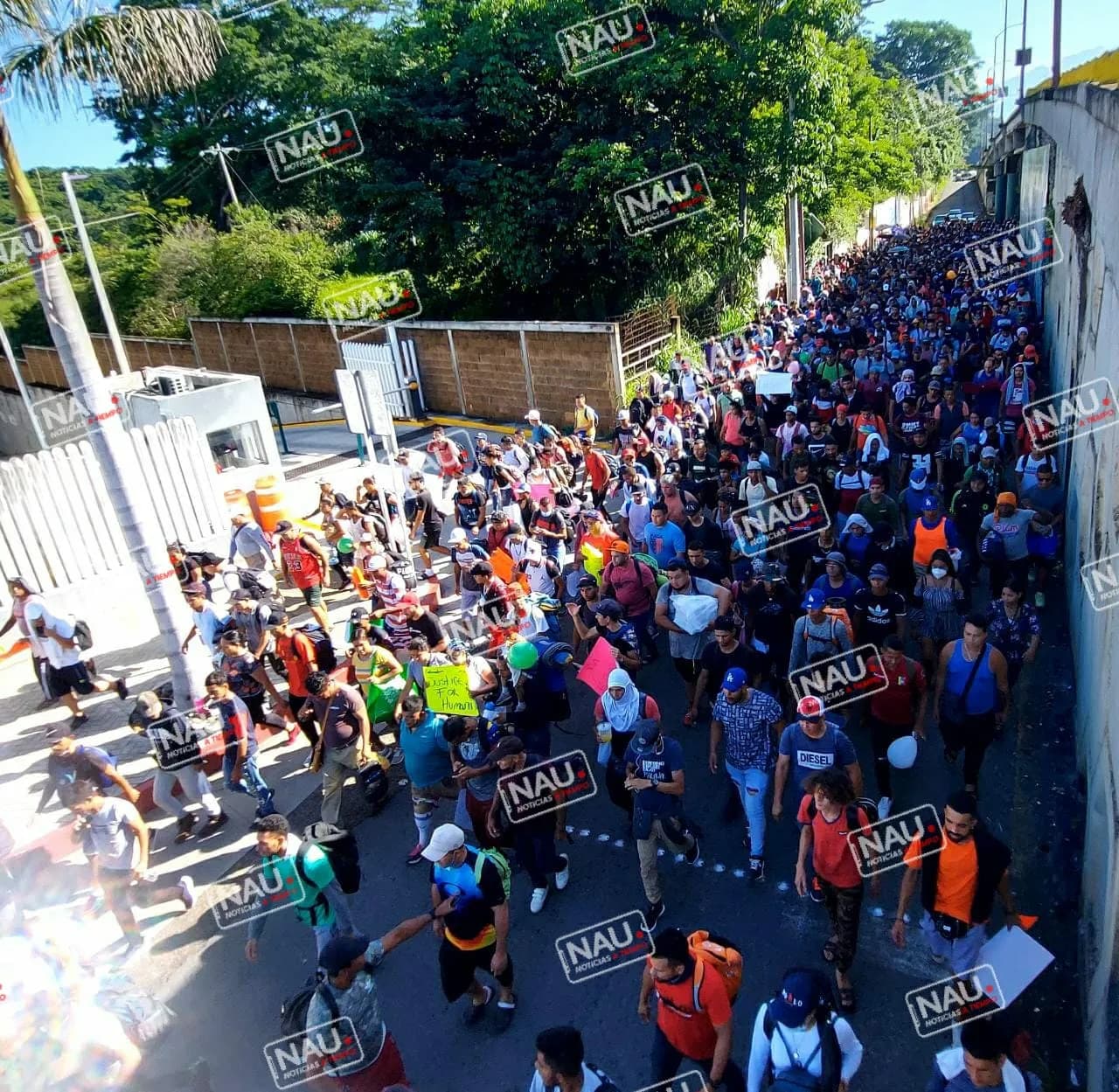 Salen más de 3 mil migrantes de TAPACHULA.