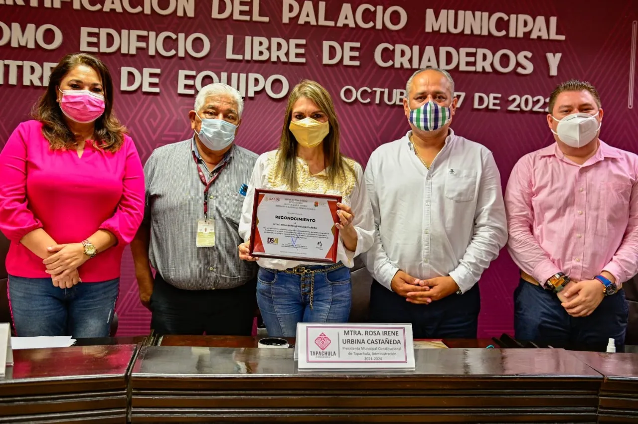 SECRETARÍA DE SALUD CERTIFICA AL PALACIO MUNICIPAL COMO ESPACIO LIBRE DE CRIADEROS DE MOSQUITOS