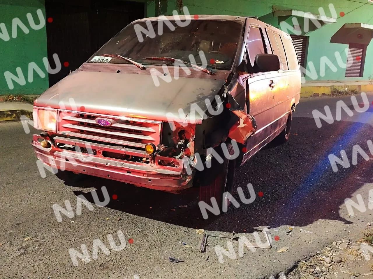 Fuerte accidente vehicular en la Calzada, el Seminario deja una persona lesionada y daños materiales