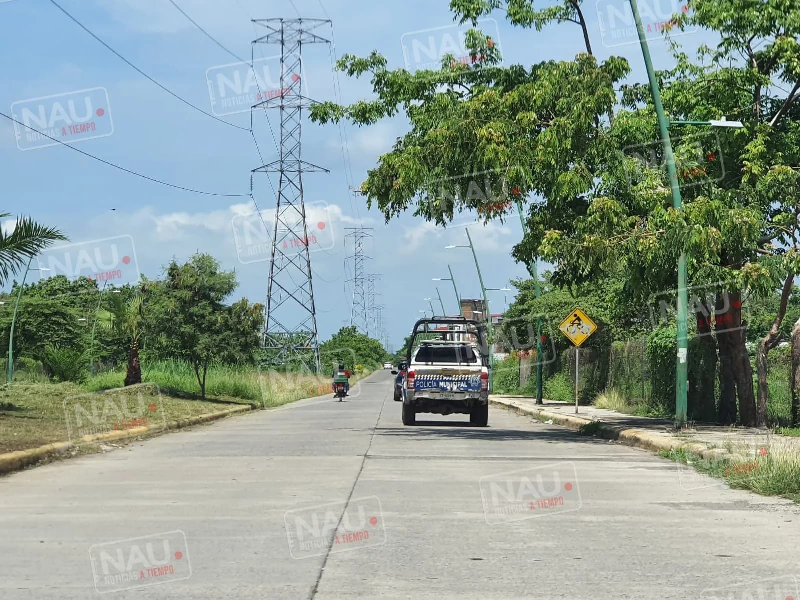 Roban motocicleta con lujo de violencia