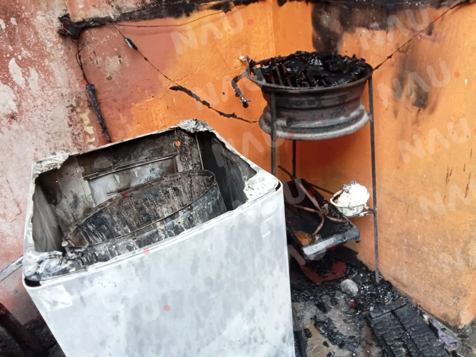 Atiende bomberos conato de incendio