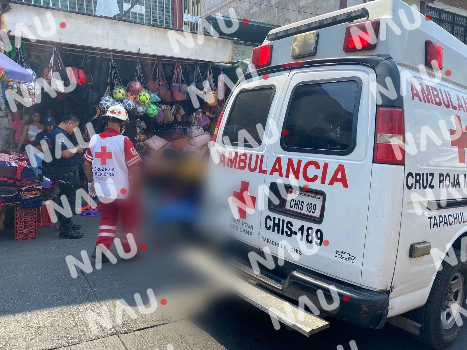 Muere una persona en plena calle del centro de Tapachula