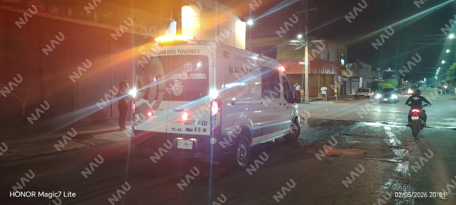 Motociclista resulta lesionado tras chocar contra vehículo que se dio a la fuga en Tapachula