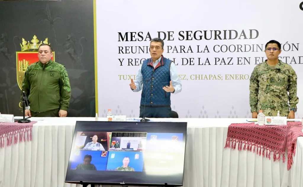 Carrera de Piloto Aviador de la Enaproc crece en beneficio de la juventud: Rutilio Escandón