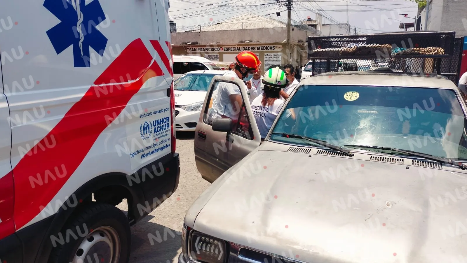 Accidente entre vehículo y motocicleta deja a un joven con lesiones leves en Tapachula