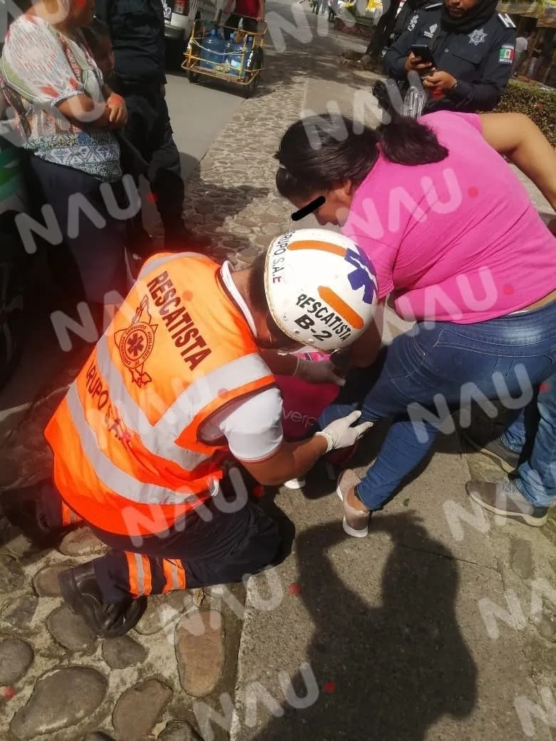 Mujer de 25 años lesionada en accidente