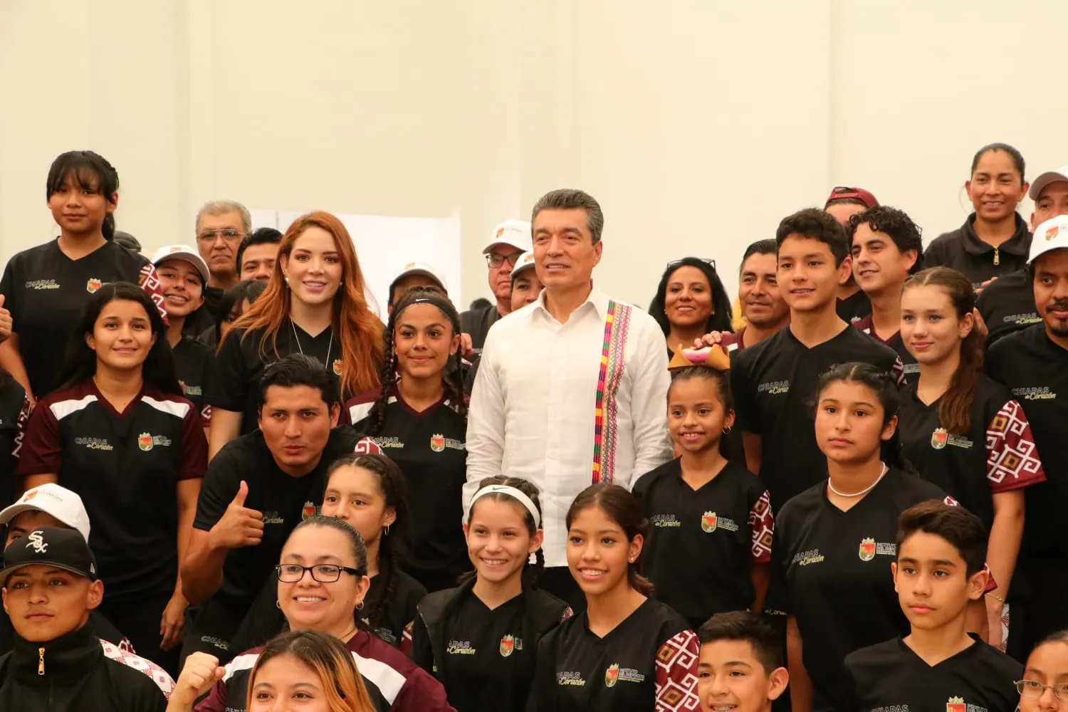 Encabeza Rutilio Escandón abanderamiento de Delegación Chiapas para los Juegos Nacionales Conade 2023