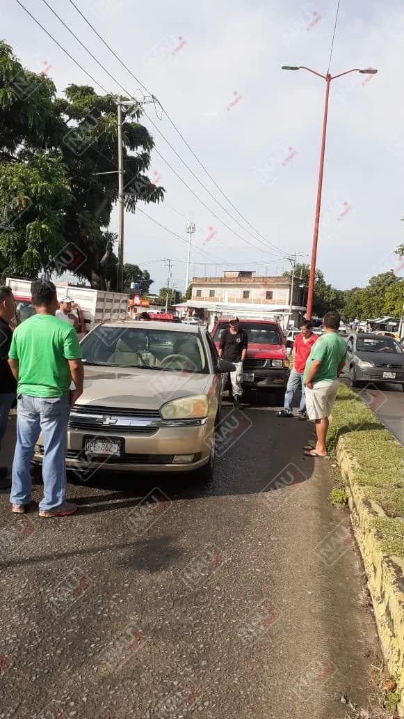 Chocó por alcance y pagó los daños