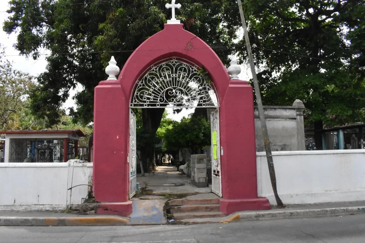 PARA PREVENIR CONTAGIOS DE COVID- 19, PANTEONES DE TAPACHULA CERRARÁN SUS PUERTAS