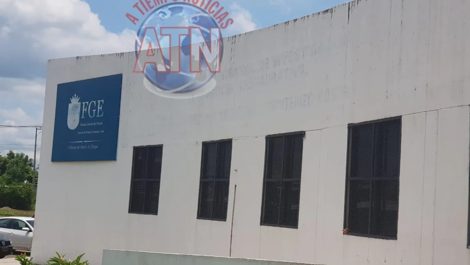 Roban en dos viviendas