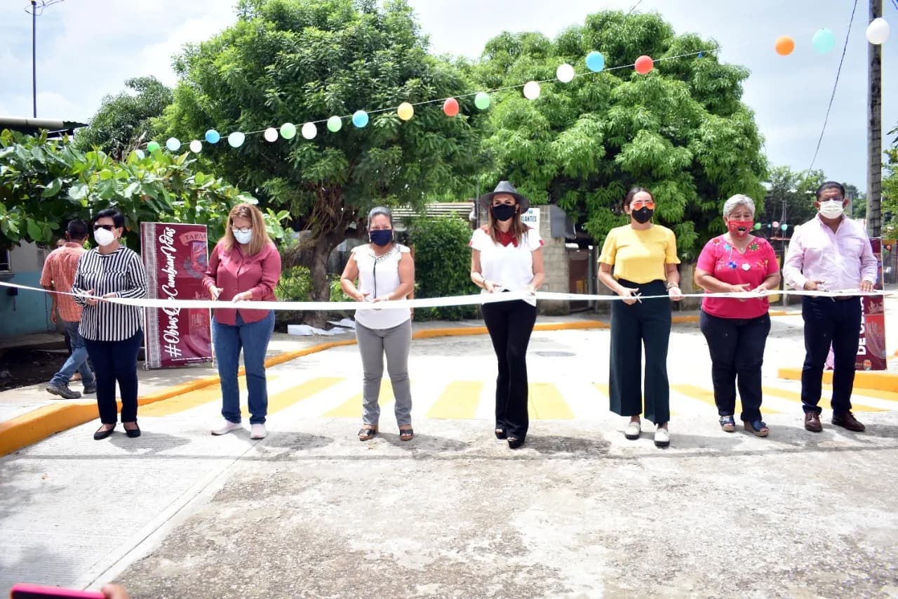 LAS COLONIAS EL ARENAL Y LOS SAUCES DE TAPACHULA ESTRENAN CALLES NUEVAS