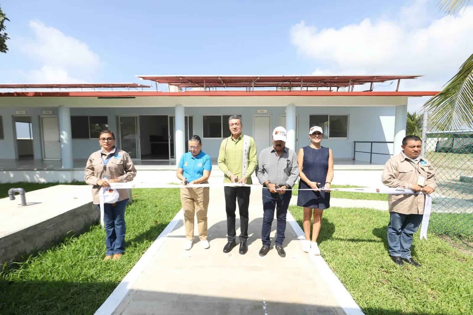 Rutilio Escandón entrega rehabilitación de tortugueros de Puerto Arista, Boca del Cielo, Costa Azul y Barra Zacapulco