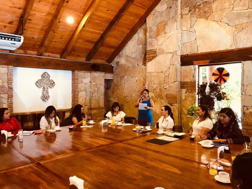 Se instaló mesa de trabajo y diálogo a favor de las mujeres chiapanecas.