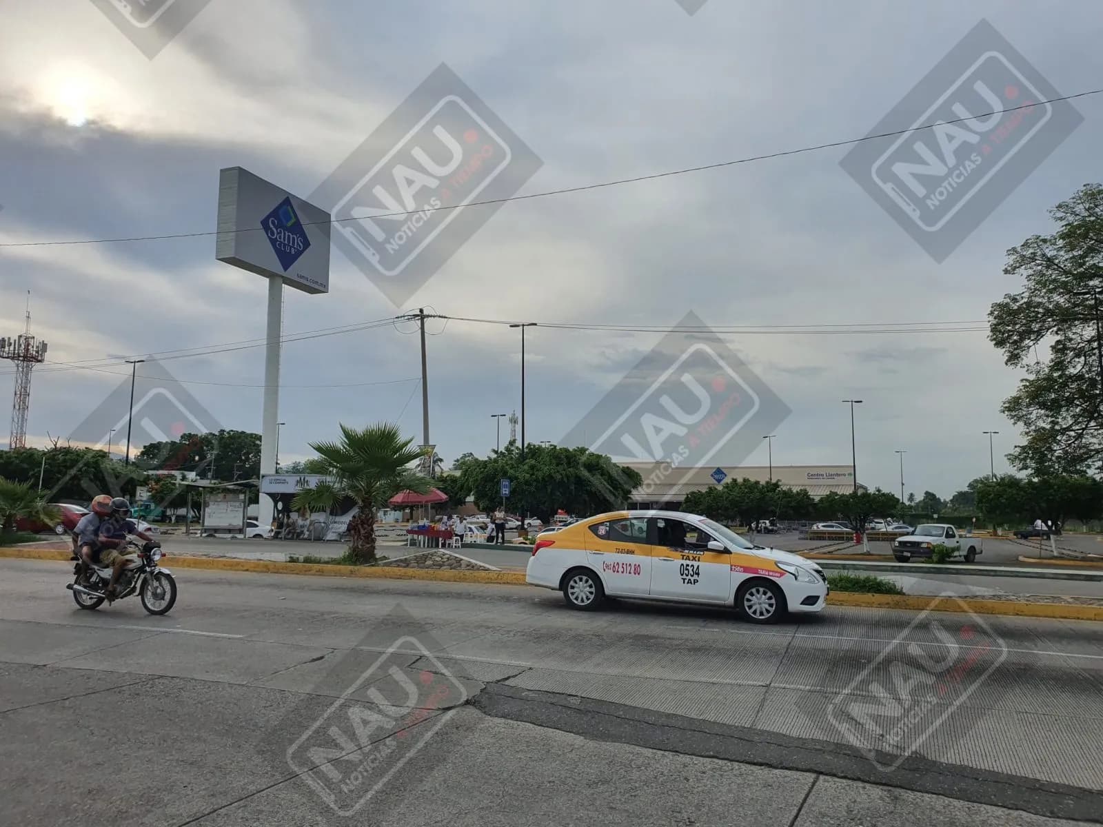 Comando armado entra a sams a buscar a panadero