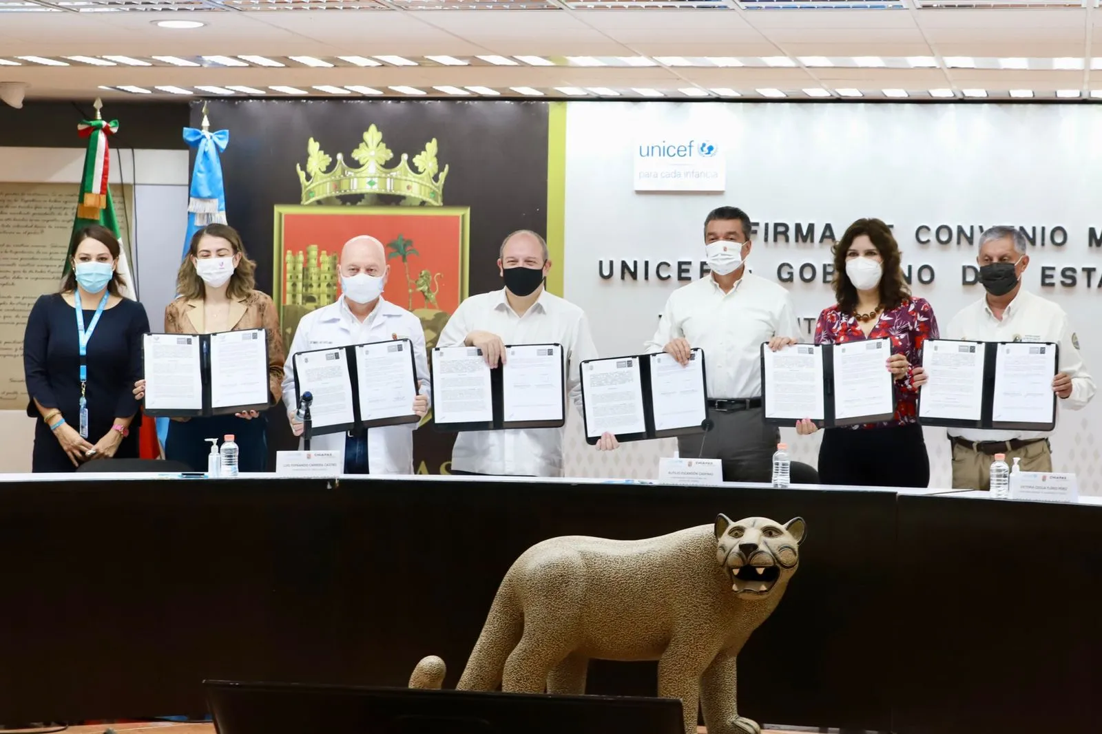 Rutilio Escandón firma convenio con representante de Unicef en México a favor de la infancia y la adolescencia