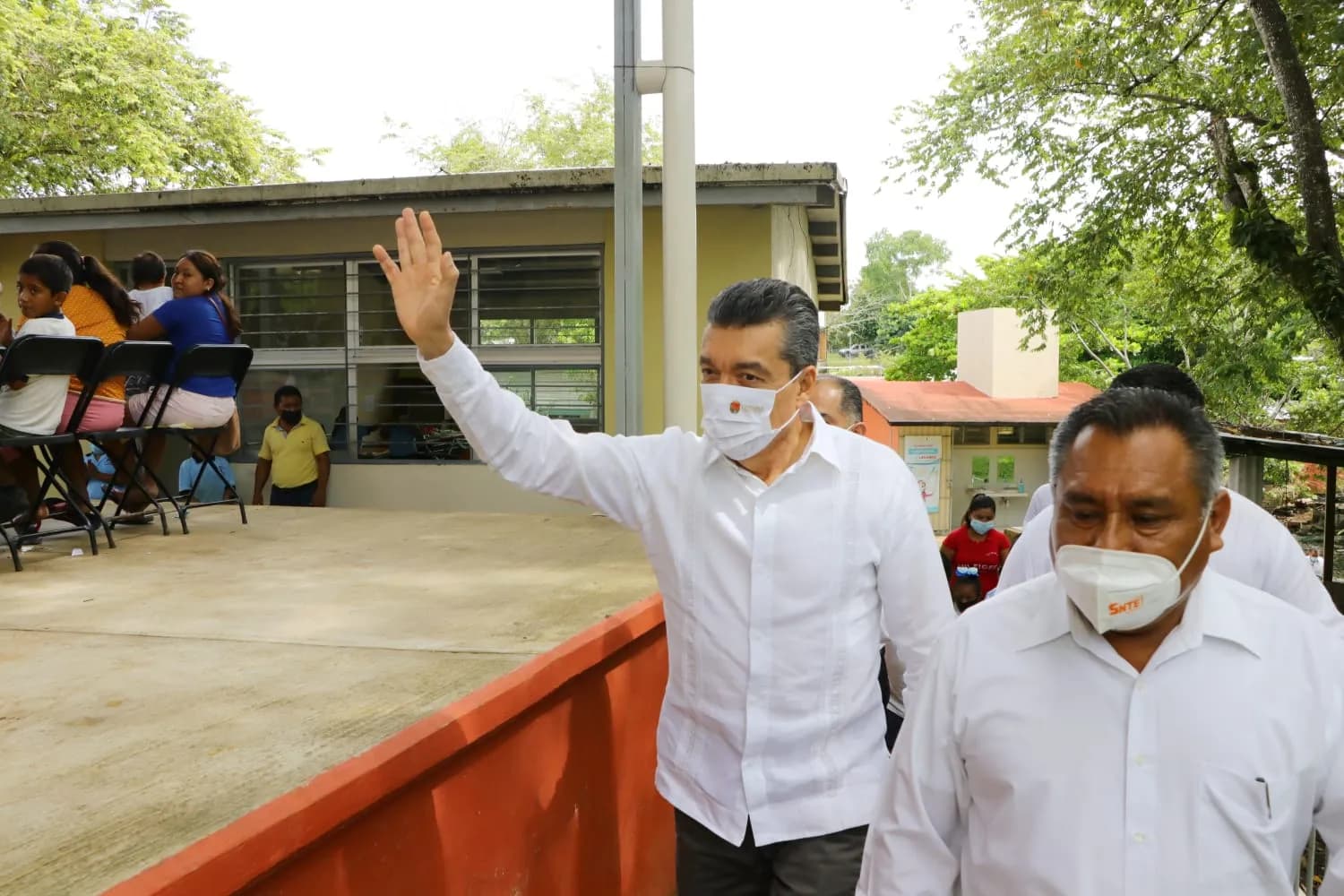 Rutilio Escandón inauguró espacios educativos en la Escuela Primaria “Ezequiel A. Chávez” de Palenque
