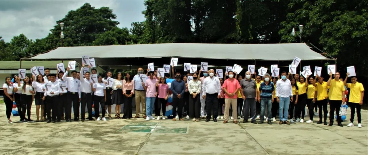 AYUNTAMIENTO DE TAPACHULA RECONOCE AL COBACH POR SU COMPROMISO CON LA JUVENTUD