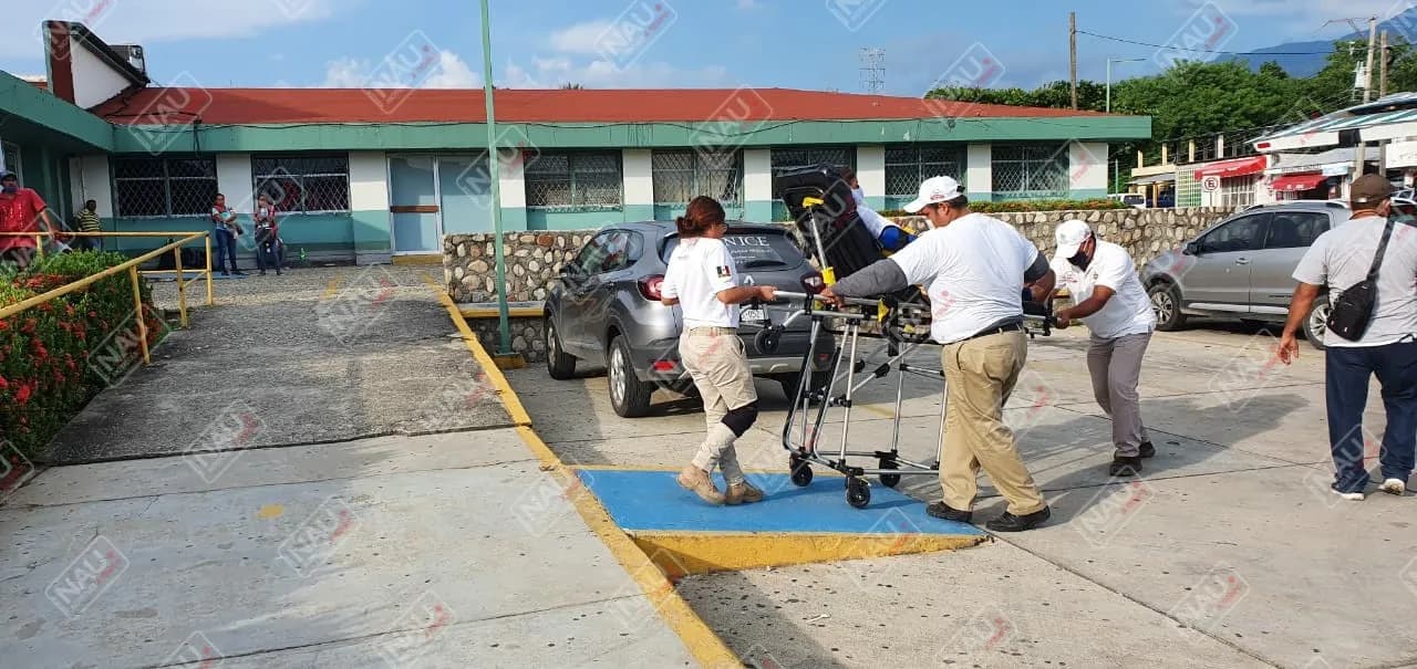 Una maestra lesionada en volcadura de un vehículo en la zona alta de Mapastepec