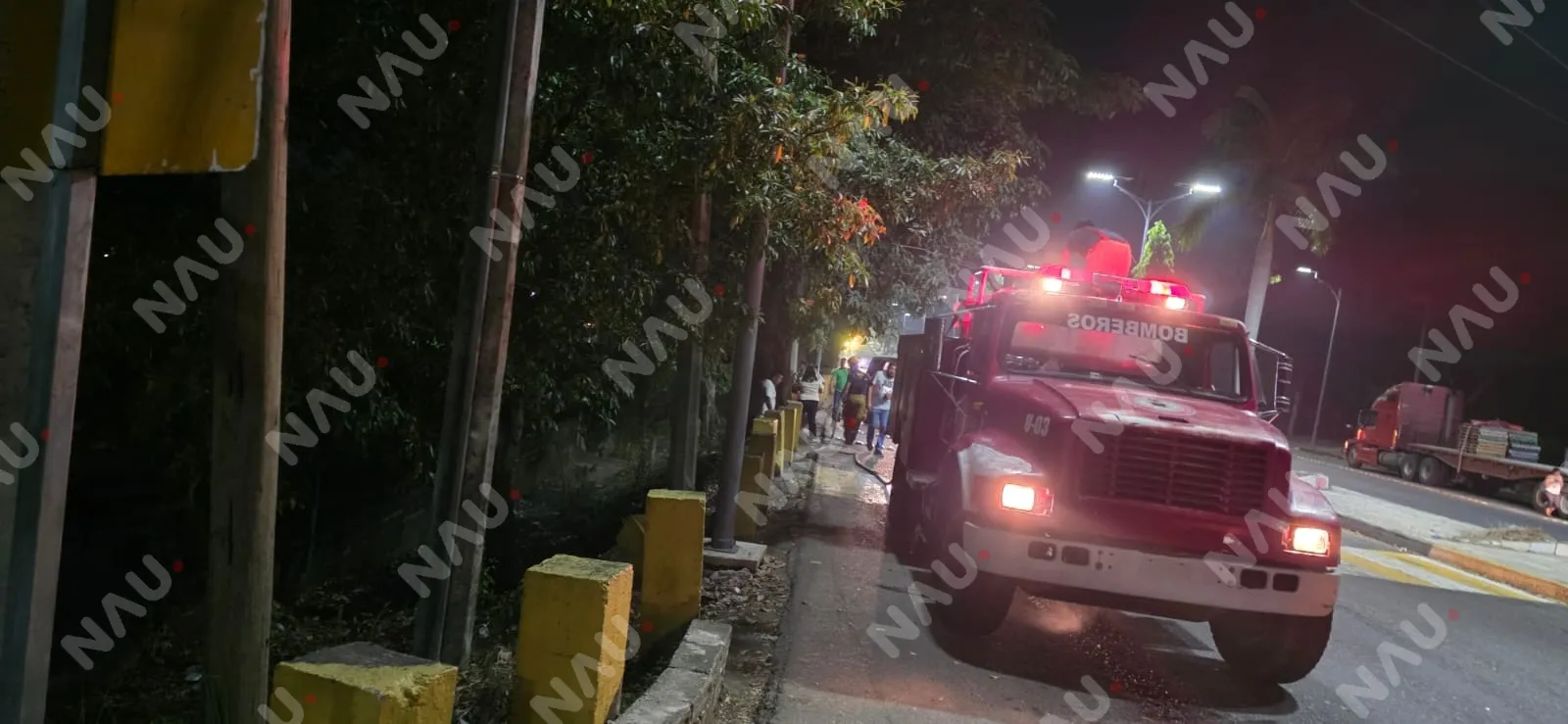 Oportuna intervención del Heroico Cuerpo de Bomberos evita riesgos tras incendio de basura