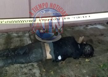 Muere indigente en la vía pública