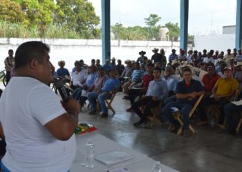 TODO EL APOYO A NUESTROS AMIGOS PRODUCTORES DE CACAHUATE Y MAIZ ; CARLOS CALVO