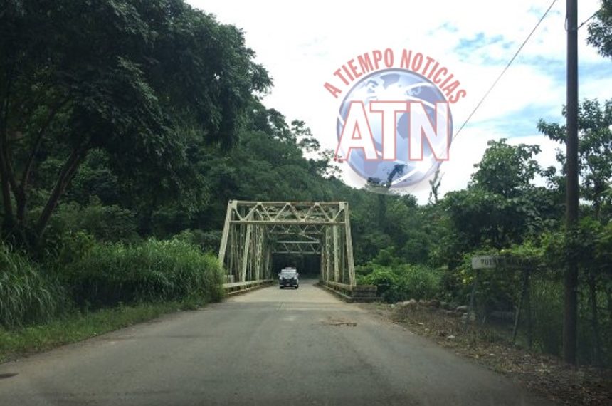 En la carretera a Nueva Alemania se roban motocicleta