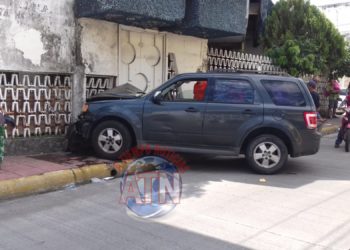 A parte de que chocaron su carro, le robaron 40 mil pesos