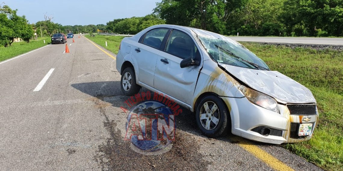Vuelca vehículo en Mapastepec