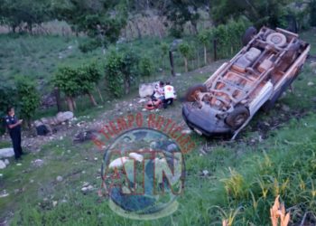 Tres lesionadas en volcadura de un vehículo en Mapastepec