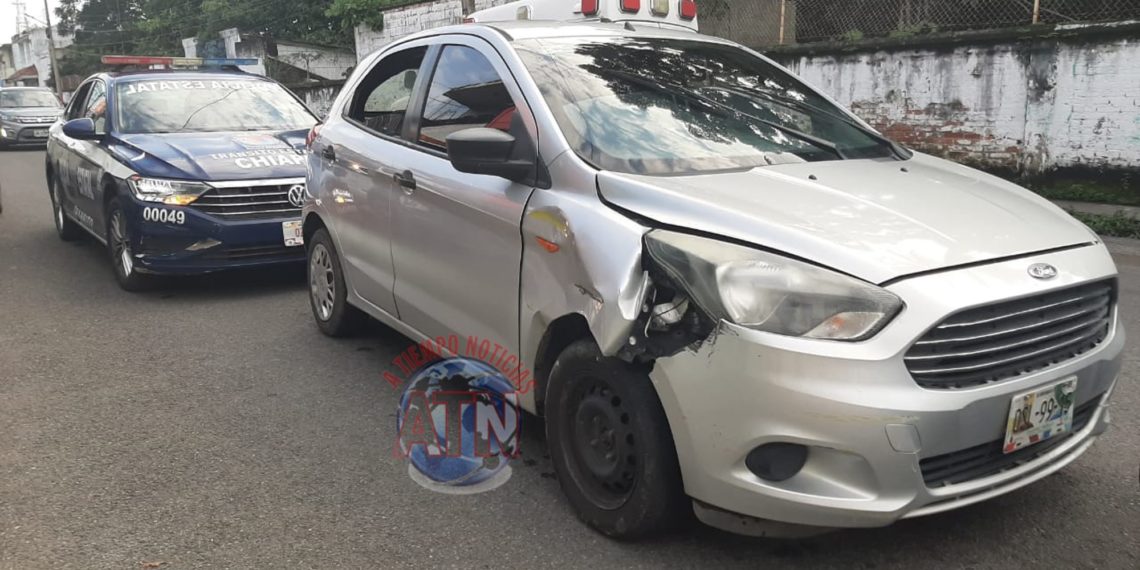 Chocan dos vehículos