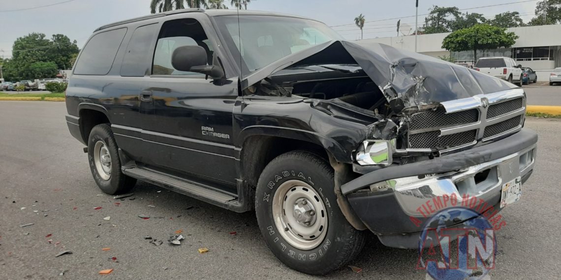 Sólo daños en fuerte accidente