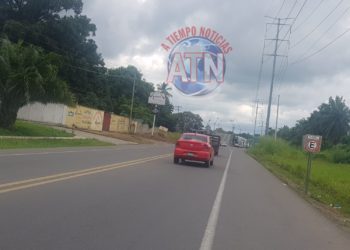 Dos delincuentes se robaron un taxi