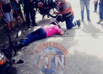 Motociclista se impactó contra vehículo en los Laureles