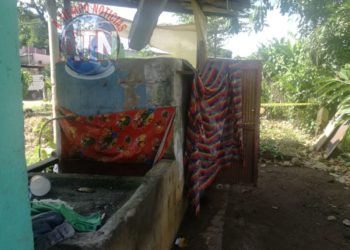 Localizan a joven muerto en el baño de su casa