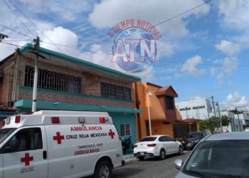 Plomero cayó de una casa