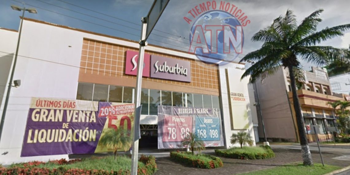 Le robaron su motocicleta del estacionamiento de Suburbia