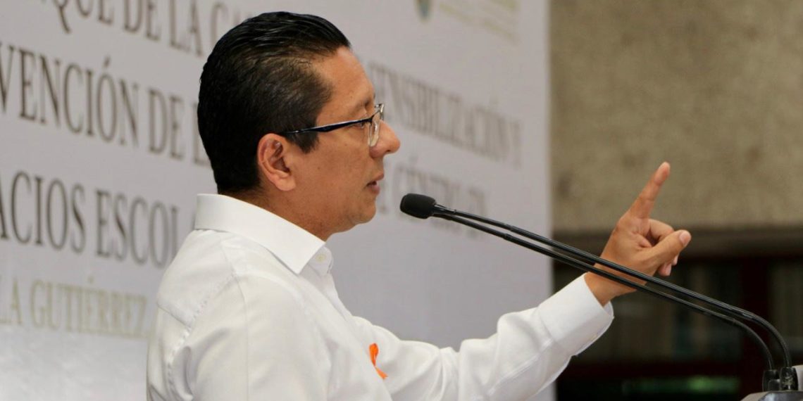 Sólo unidos cerraremos filas contra la violencia en escuelas y hogares: Jorge Llaven