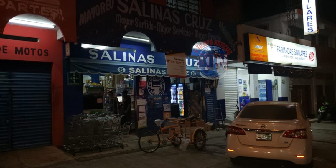 Asaltan tienda Salina Cruz; botín más de 50 mil pesos