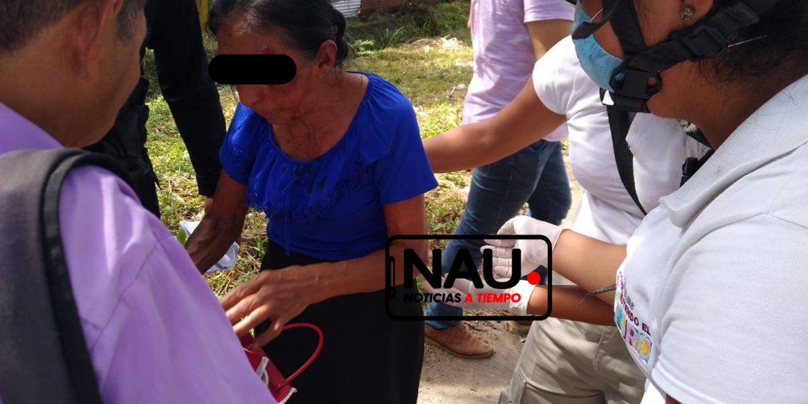 Motociclista atropella a señora