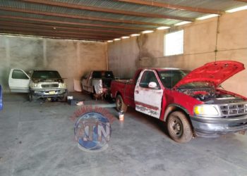 En cateo la Fiscalía de Alto Impacto recuperan 4 vehículos