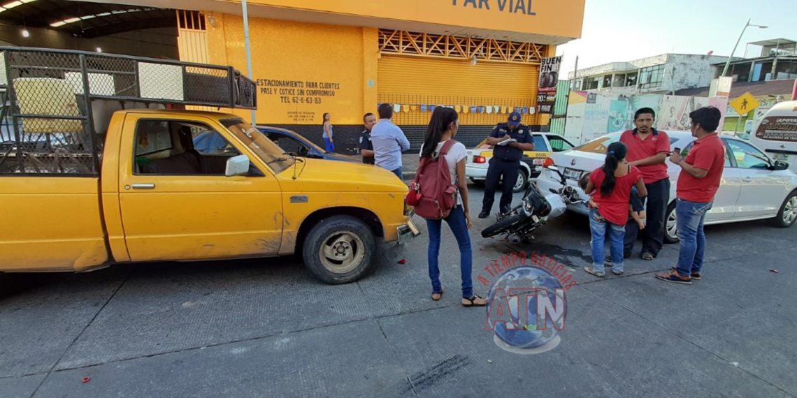 Dos lesionados deja accidente