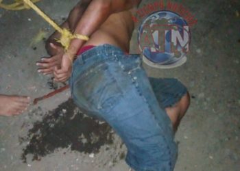 Lo golpearon por robar una motocicleta