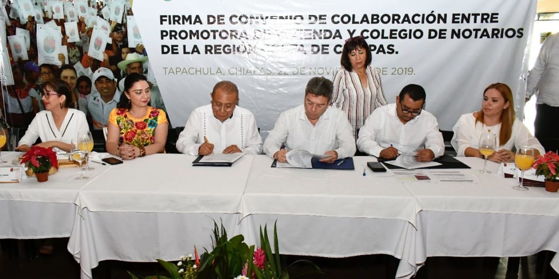 Atestigua Ismael Brito firma de convenio entre notarios del Soconusco y la Provich