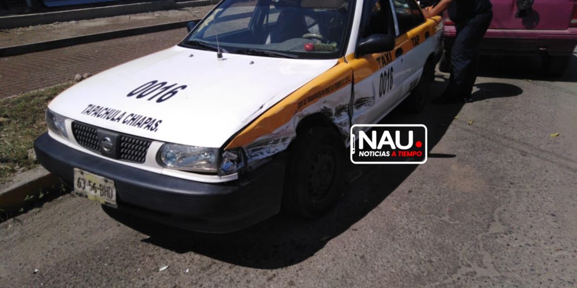 Fémina lesionada en accidente automovilístico