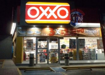 Asaltan tienda Oxxo