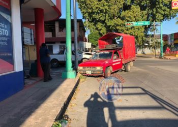 Se dieron con todo en pleno cruce de semáforos