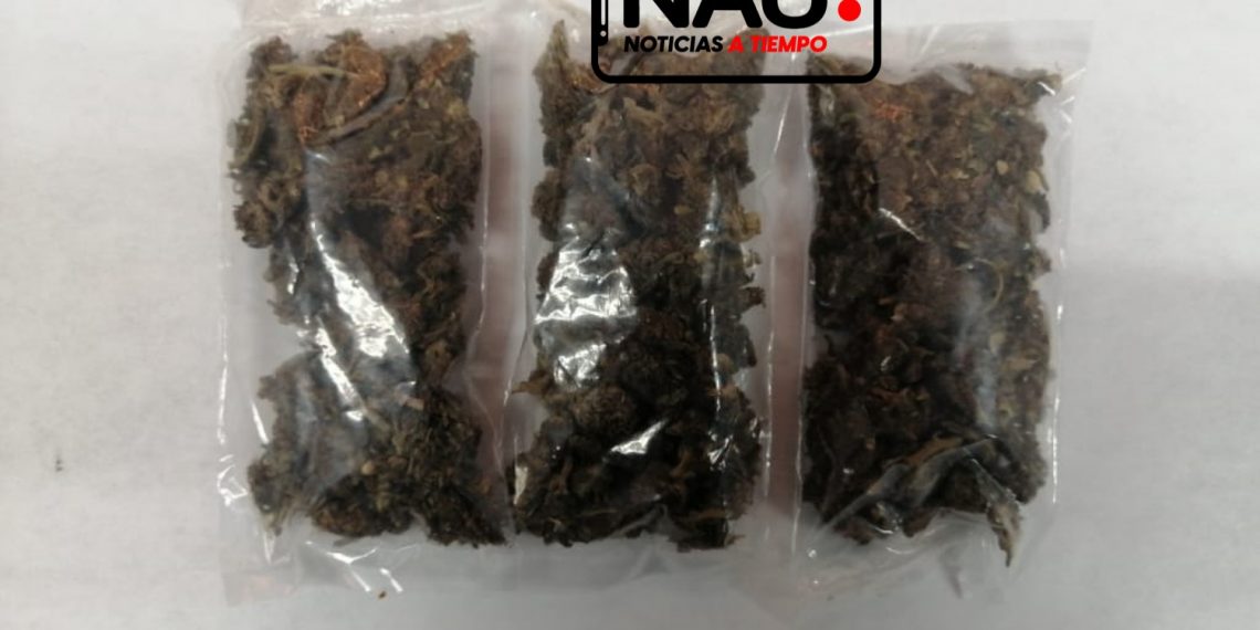 Detienen a presunto vendedor de marihuana